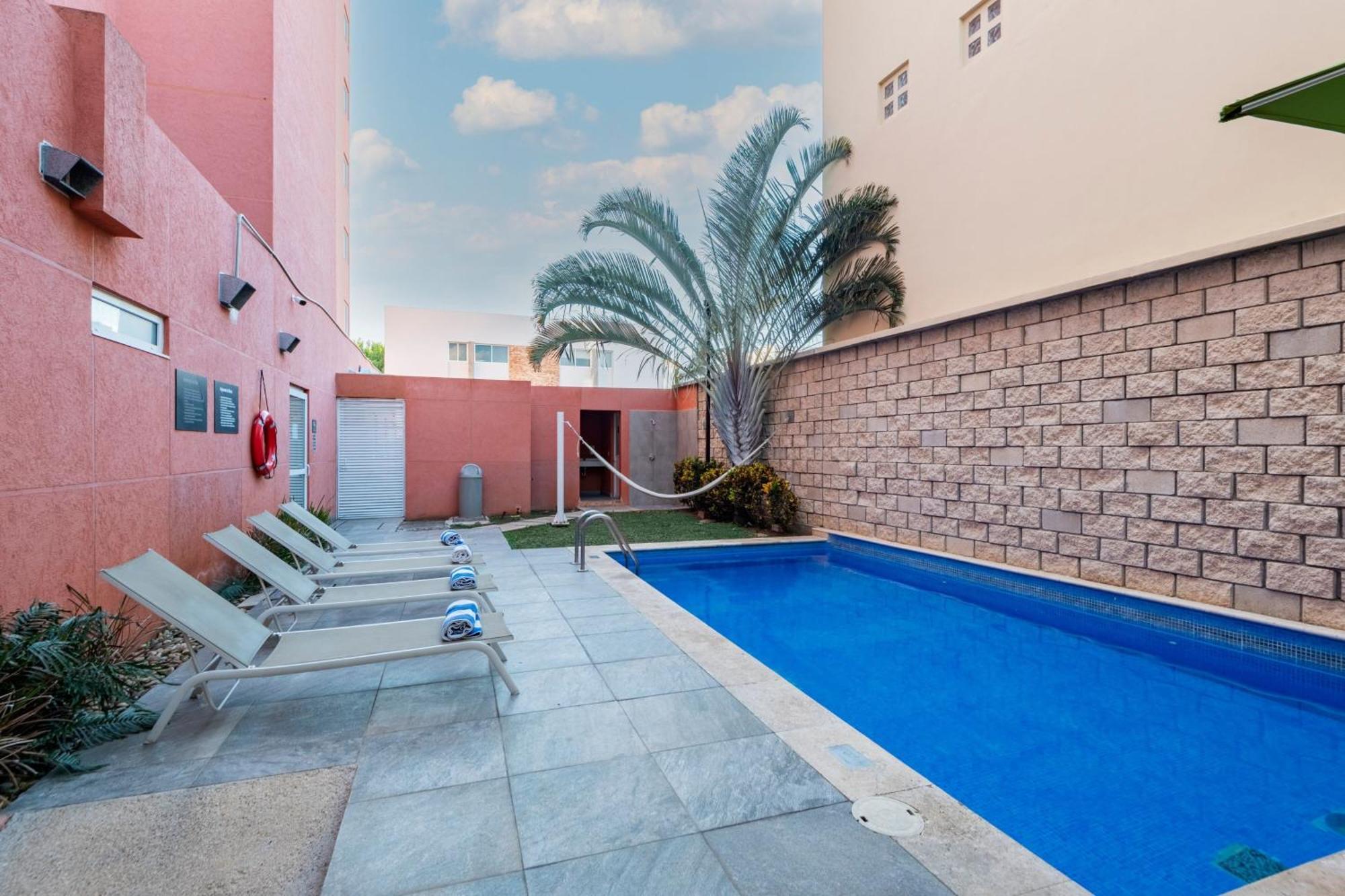 City Express Junior By Marriott Merida Altabrisa Exterior foto